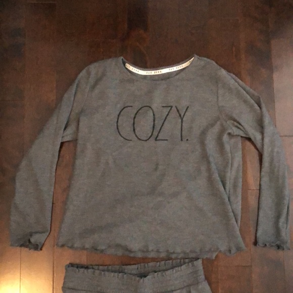 Pyjama - Picture 5 of 6